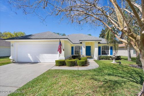713 S Lake Cunningham Ave, St Johns, FL, 32259-7942 | Card Image
