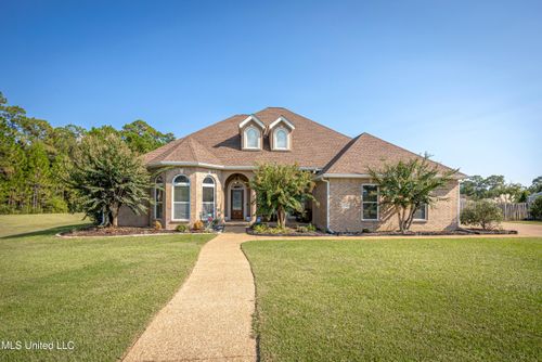 6100 Silverleaf Dr E, Ocean Springs, MS, 39564-7028 | Card Image