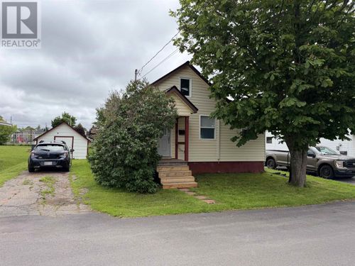41 Park St, Summerside, PE, C1N3V2 | Card Image