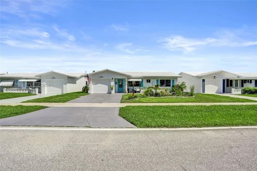 2083 Sw 13th Ave, Boynton Beach, FL, 33426-5334 | Card Image