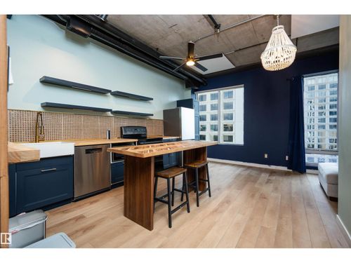 913-10024 Jasper Ave Nw, Edmonton, AB, T5J1R9 | Card Image