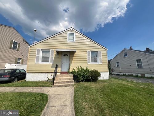 226 Ashwood Rd, BALTIMORE, MD, 21222-2301 | Card Image