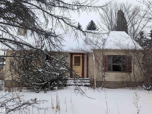 {{alt}} | Card Image