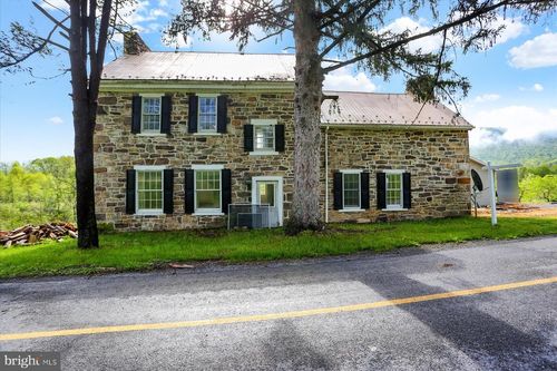 13938 Creek Rd, WILLOW HILL, PA, 17271-9726 | Card Image