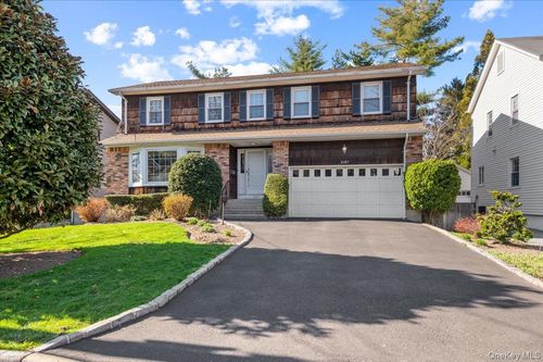 2187 Loines Ave, Merrick, NY, 11566-3211 | Card Image