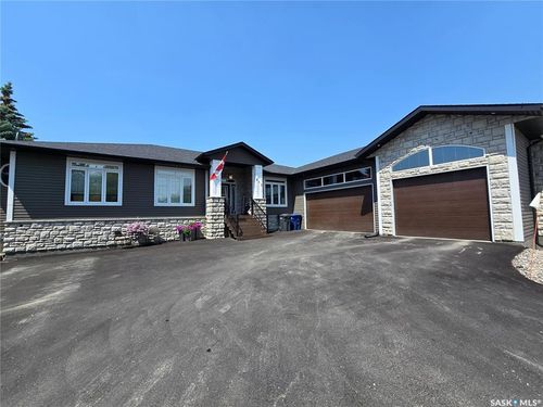 812 Pacific St, Grenfell, SK, S0G2B0 | Card Image