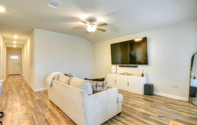 257 Fossil Dr, House other with 4 bedrooms, 2 bathrooms and 2 parking in Kyle TX | Image 13