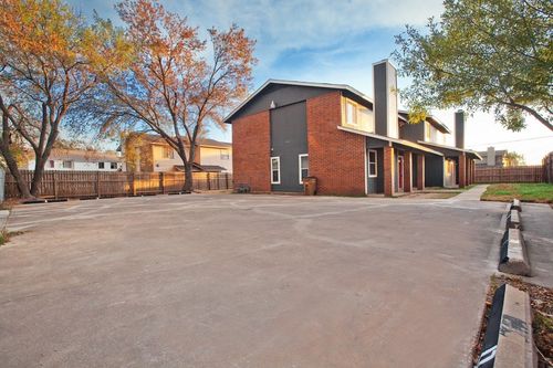 8401 Colony Loop Dr, Austin, TX, 78724-3968 | Card Image