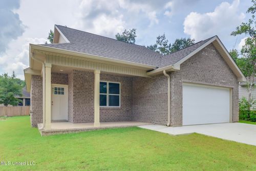 9932 Kahana St, Diamondhead, MS, 39525-4449 | Card Image