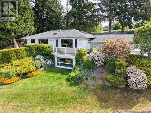 4092 Westview Ave, Powell River, BC, V8A3H8 | Card Image