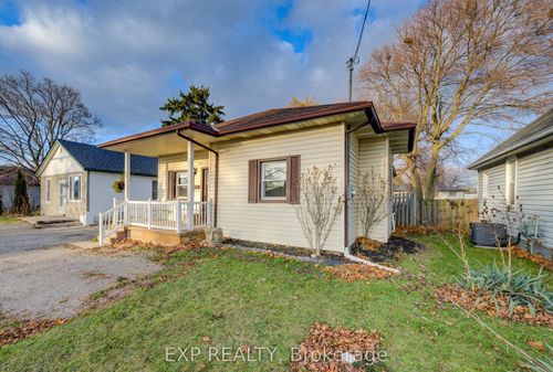 53 Norfolk Ave, Cambridge, ON, N1R3T7 | Card Image