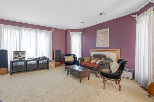 2905 Royal Fox Dr, House other with 4 bedrooms, 3 bathrooms and 3 parking in St. Charles IL | Image 6