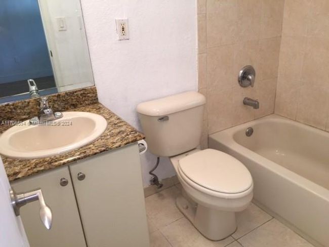 APT-39 - 3245 Virginia St, Condo with 1 bedrooms, 1 bathrooms and null parking in Coconut Grove FL | Image 11