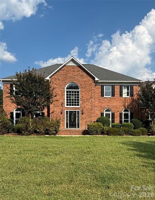 1001 Down Patrick Ln Nw, Concord, NC, 28027-7801 | Card Image