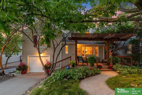 6020 Hickory St, Omaha, NE, 68106-2114 | Card Image