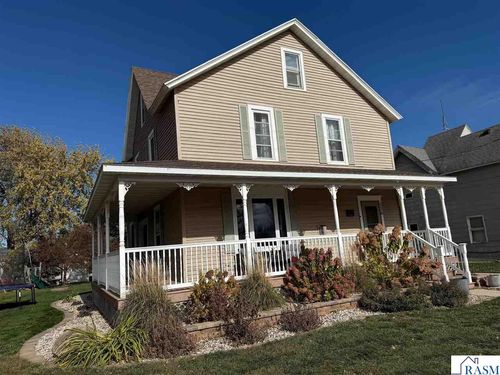 136 1st Ave W, Alden, MN, 56009-1002 | Card Image