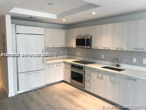 2504-55 Sw 9th St, Miami, FL, 33130-3998 | Card Image