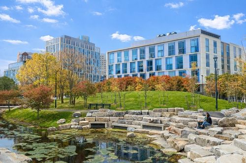 unit-402-2 Earhart St, Cambridge, MA, 02141-1917 | Card Image