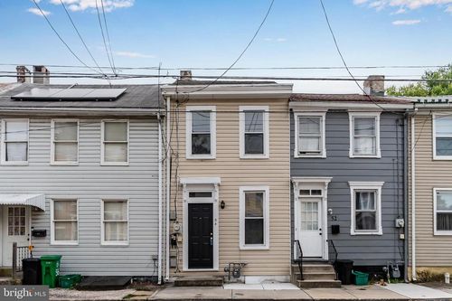 54 E Penn St, CARLISLE, PA, 17013-2432 | Card Image