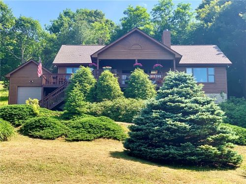 230 Twin Ponds Rd, Banner Elk, NC, 28604-6314 | Card Image