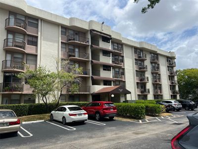 302-A - 2771 Riverside Dr, Condo with 1 bedrooms, 1 bathrooms and null parking in Coral Springs FL | Image 1