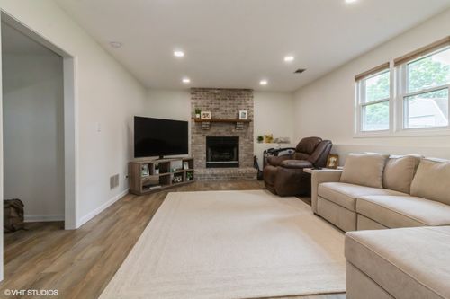 24350 Marble Rd, Channahon, IL, 60410-9321 | Card Image