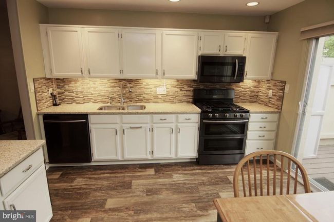 24 Pine Woods Ct, Townhouse with 3 bedrooms, 3 bathrooms and null parking in READING PA | Image 5