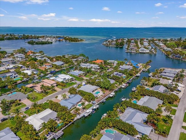 519 74 Th St, House other with 3 bedrooms, 3 bathrooms and null parking in HOLMES BEACH FL | Image 41