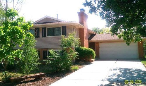 6258 S Madison Dr, Centennial, CO, 80121-3040 | Card Image