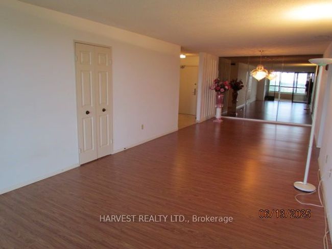2102 - 255 Bamburgh Cir, Condo with 2 bedrooms, 2 bathrooms and 2 parking in Scarborough ON | Image 21