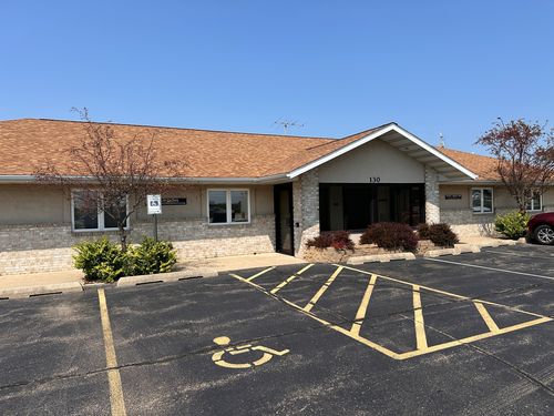 130 Laird Ln, Watseka, IL, 60970-1820 | Card Image