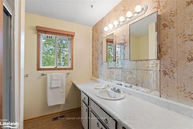 1063 Oxtongue Lake Rd, House other with 3 bedrooms, 1 bathrooms and 6 parking in Dwight ON | Image 35