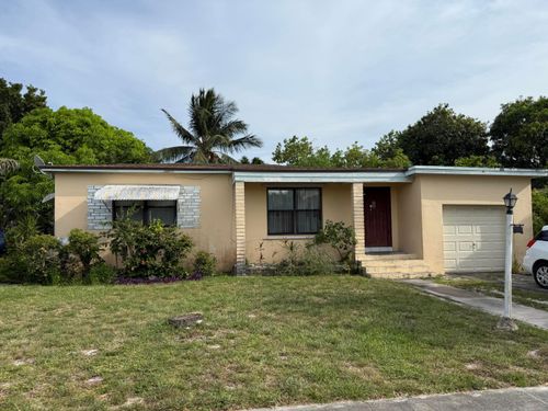 770 Nw 148th Ter, Miami, FL, 33168-3136 | Card Image