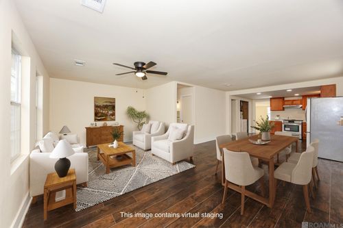 811 Avenue D, Port Allen, LA, 70767-3118 | Card Image