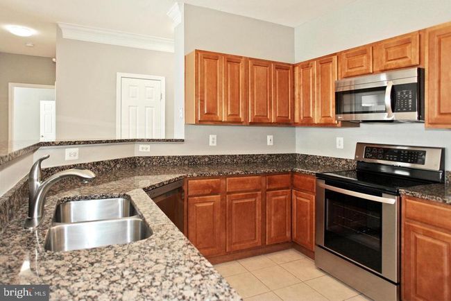 UNIT-9103 - 1530 Spring Gate Dr, Condo with 3 bedrooms, 2 bathrooms and null parking in MCLEAN VA | Image 5