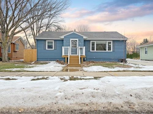 901 Redwood Dr, Fairmont, MN, 56031-3027 | Card Image