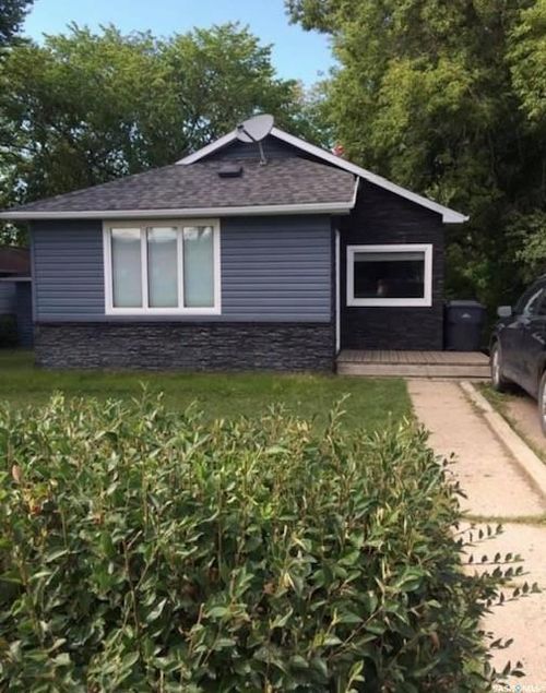 111 Pipestone Ave, Wawota, SK, S0G0G1 | Card Image