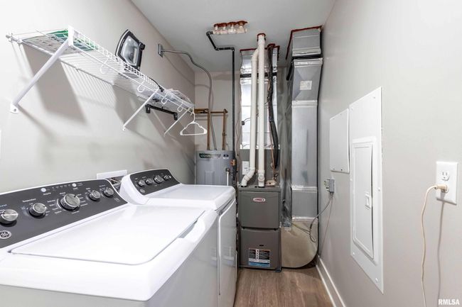 3036 Shanes Way, Condo with 2 bedrooms, 2 bathrooms and null parking in Bettendorf IA | Image 21