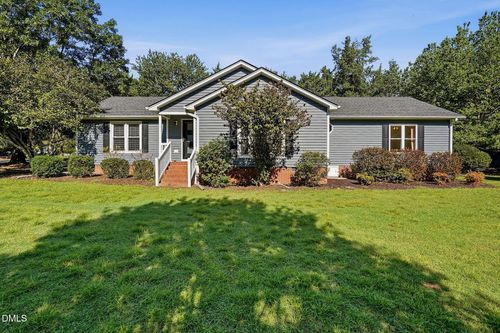 100 Farmington Drive, Clayton, NC, 27520 | Card Image