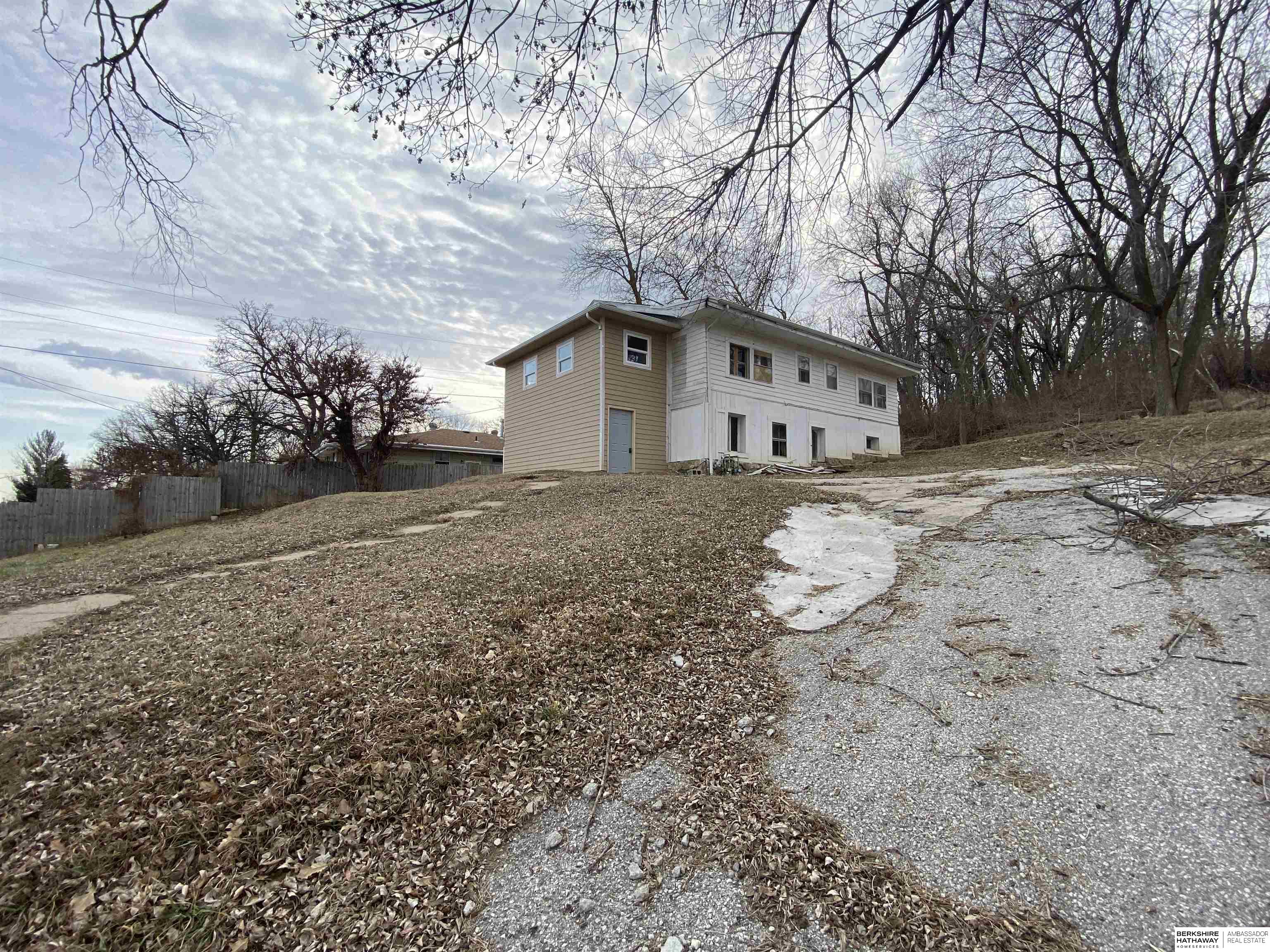 Franklin St, Bellevue, NE 68005