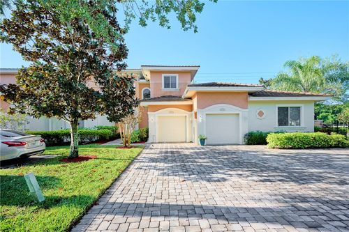 2475 Langrove Ln Sw, Vero Beach, FL, 32962-4211 | Card Image