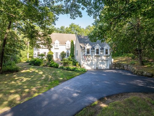 16 Marbleridge Rd, North Andover, MA, 01845-3032 | Card Image