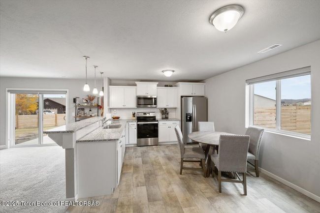 365 Little Greys Loop, House other with 4 bedrooms, 3 bathrooms and null parking in Etna WY | Image 10