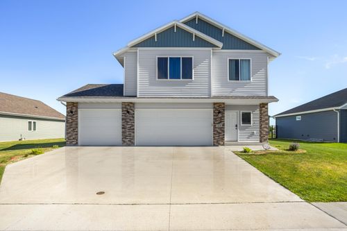 1308 Commander Dr W, West Fargo, ND, 58078-8457 | Card Image