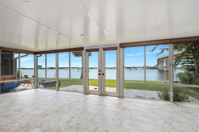 Enclosed Lanai with all windows | Image 33