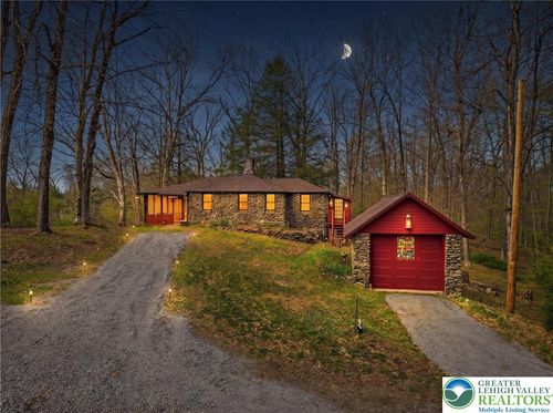 248 Fenical Ln, East Stroudsburg, PA, 18302-6750 | Card Image