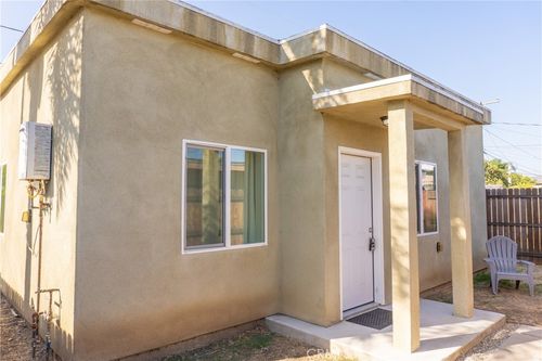 9111 Bluford Avenue, Whittier, CA, 90605 | Card Image