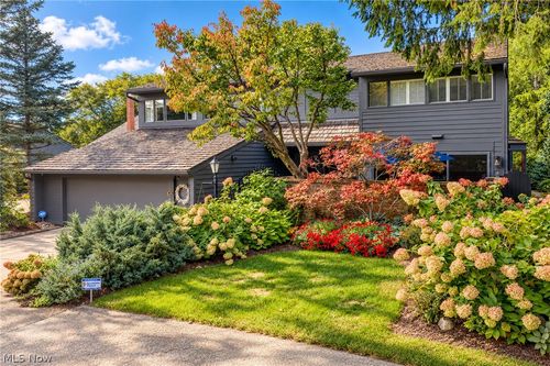 333 N Portage Path, Akron, OH, 44303-1218 | Card Image