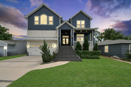 1102 Wynnwood Ln, Houston, TX, 77008-3454 | Card Image