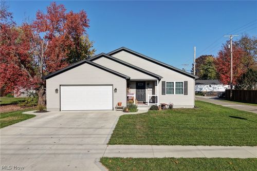 131 N Chestnut St, Gnadenhutten, OH, 44629-5000 | Card Image
